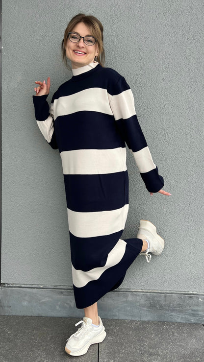 Warmes  Strickkleid