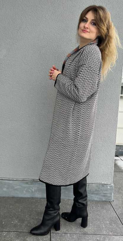 Die farbenfrohe  Strickjacke
