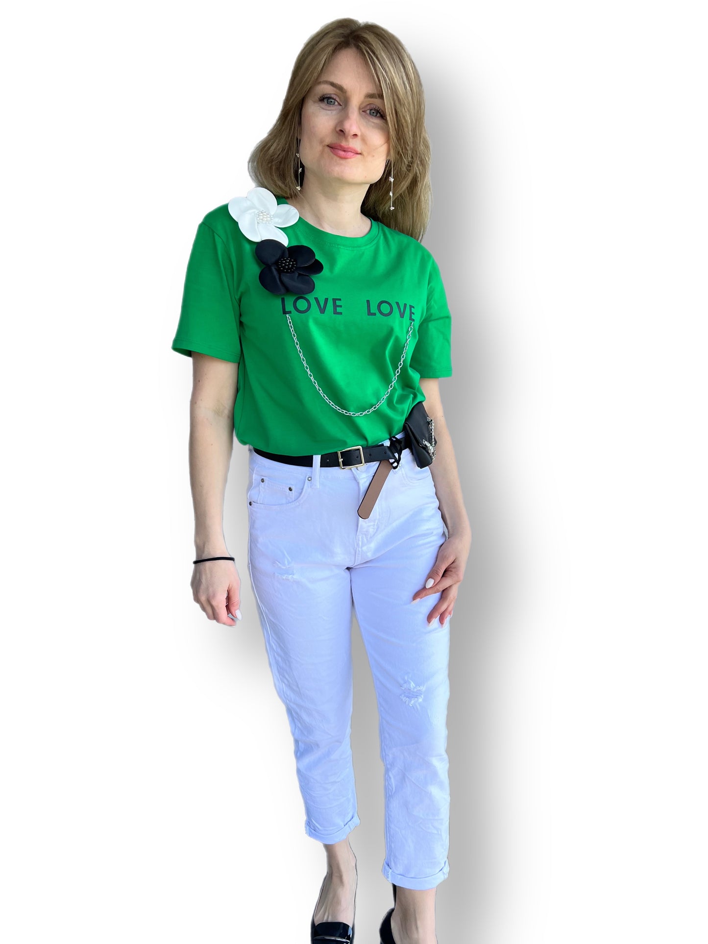 Grünes T-Shirt mit Blumendekoration "MICHELLE"